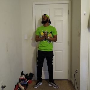 Meet your Posher, Malik